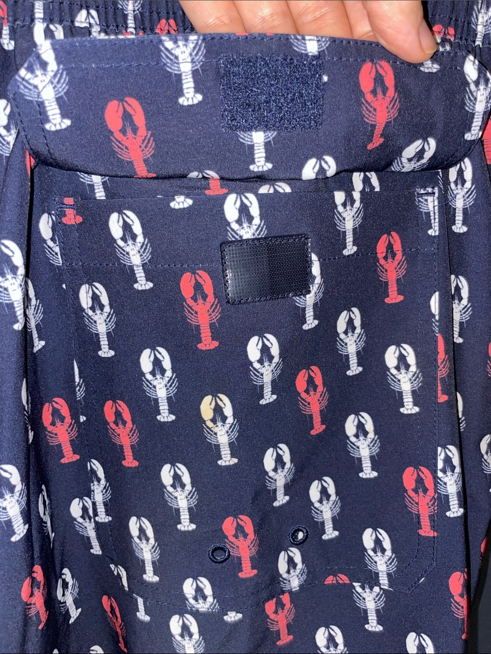 Vineyard Vines Men's UPF 50 Chappy Lobster Lined Swim Shorts, Size 1XB - Picture 8 of 11